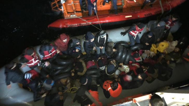 Sahil Güvenlik Komutanlığı tarafından 536 düzensiz göçmen yakalandı 