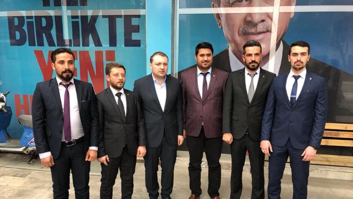 AK Parti Kuşadası Yeni Gençlik Kolları Başkanı İbrahim Gömek