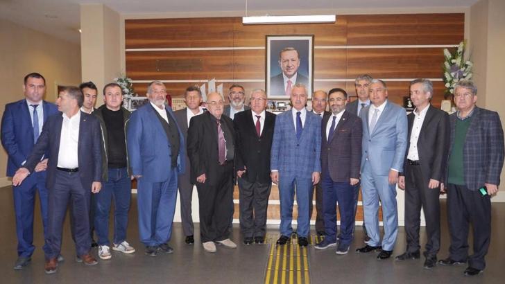 Aydın AK Parti’nin yeni başkanı Ahmet Ertürk yetki belgesini aldı